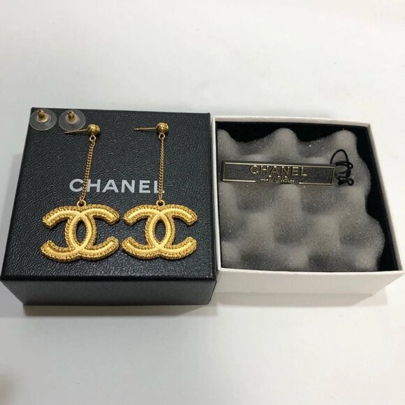 CHANEL CC Logos Drop Dangle Stud Earrings Gold Tone 13A Auth w/Box #7204 - Picture 1 of 10